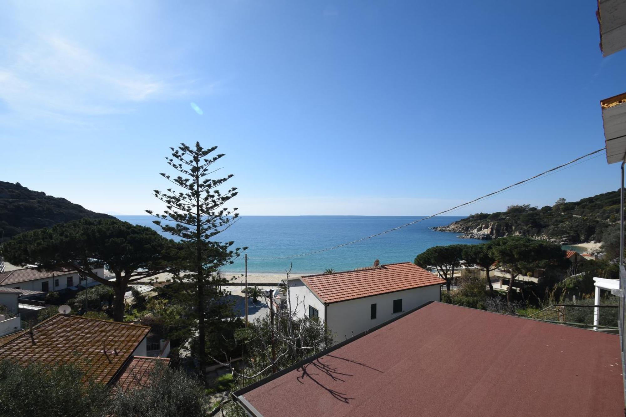 Appartamenti Cavoli - Vista Mare Con Terrazze, Clima E Posti Auto Spiaggia di Cavoli Buitenkant foto